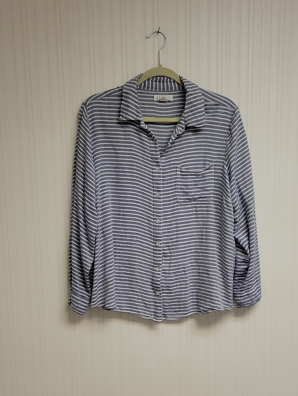 ALC  Blue & White Striped Casual Button-Down Shirt 1X Quiet Luxury
